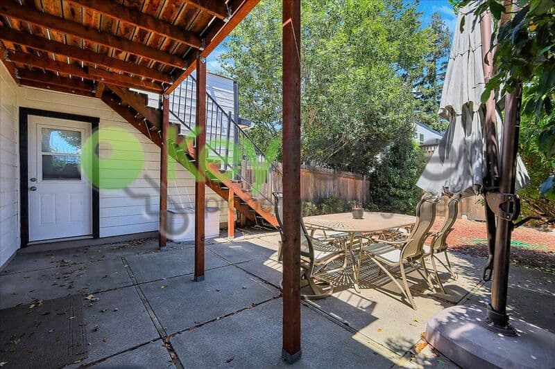 Sacramento House: 2169 Perkins Way
