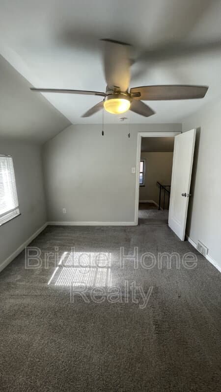 Pittsburgh House: 63 West Bellecrest Avenue