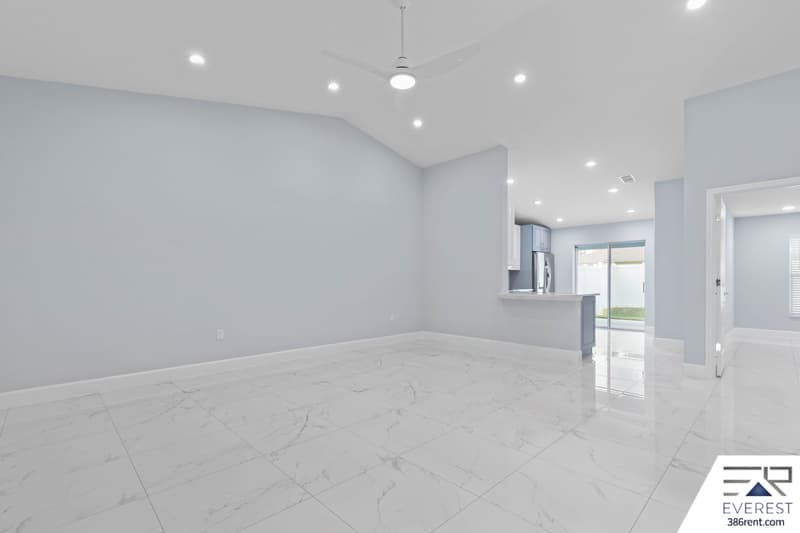 Palm Coast House: 10 Llovera Pl