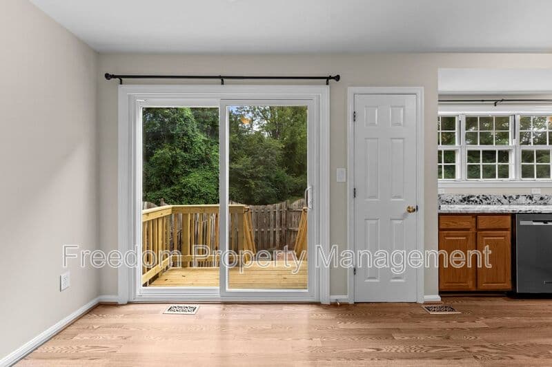 Manassas Townhome: 8644 Sanderling Dr
