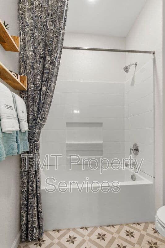 Sacramento Townhome: 31 Advantage Court