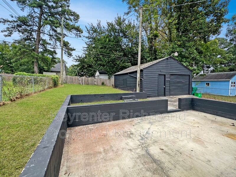 Henrico House: 7409 Landsworth Avenue