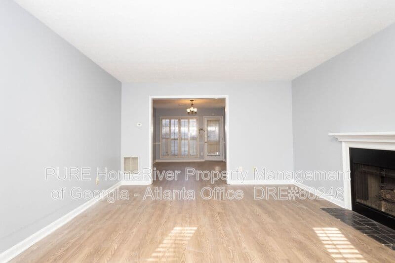 Duluth Townhome: 3554 Knotsberry Ln