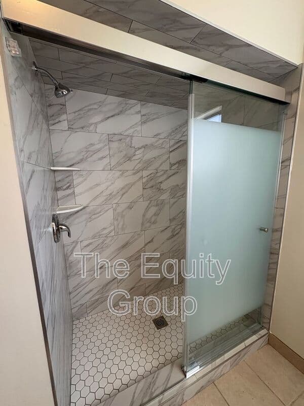 Dinuba House: 341 North Garden Dr