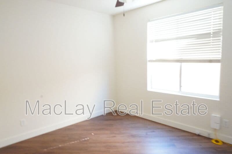 Phoenix House: 15410 S 17th ln