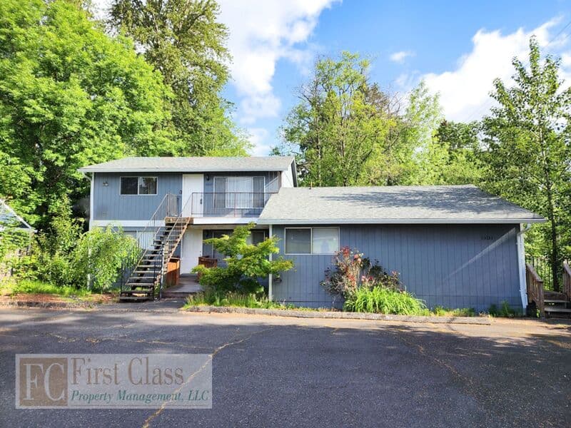 BEAVERTON Condo: 10337 SW LAUREL RD