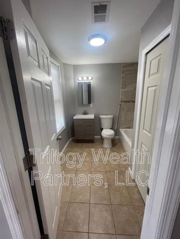 Newark Condo: 104 South 12th Street - 2