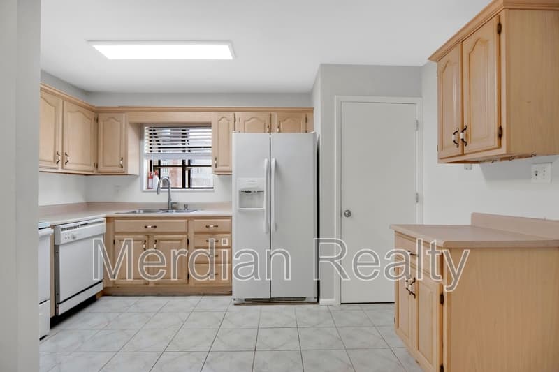 Longwood Condo: 118 Springwood Circle #A - 1