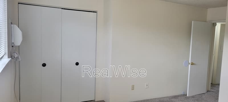 Grants Pass Townhome: 1112 SW 5th St