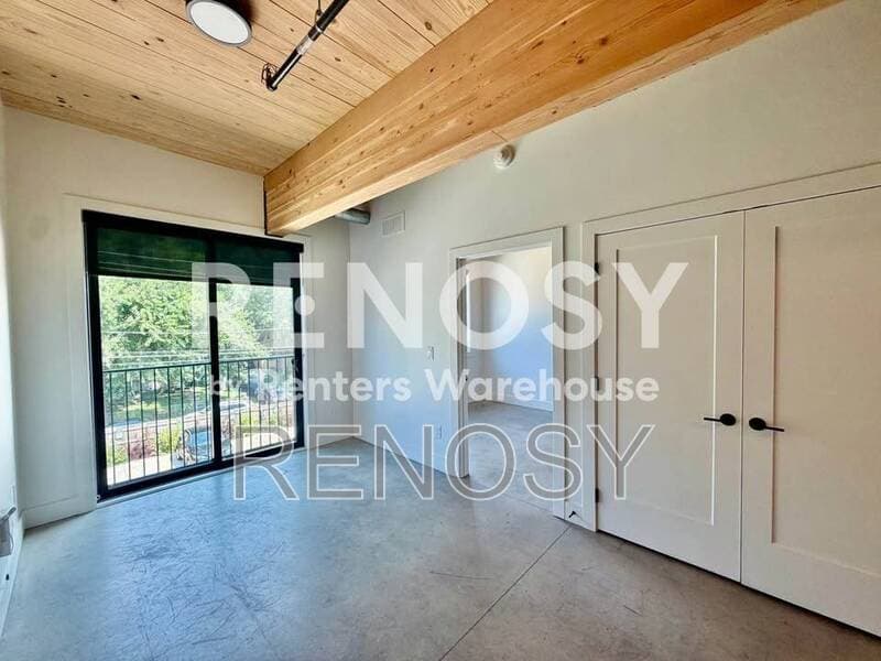 Des Moines Condo: 2701 Ingersoll Ave