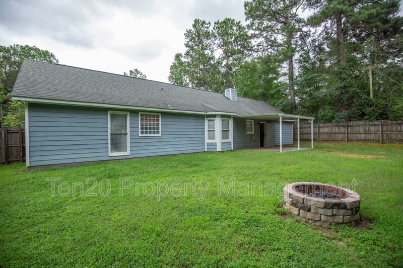 Smiths Station House: 21 Lee Rd 2004