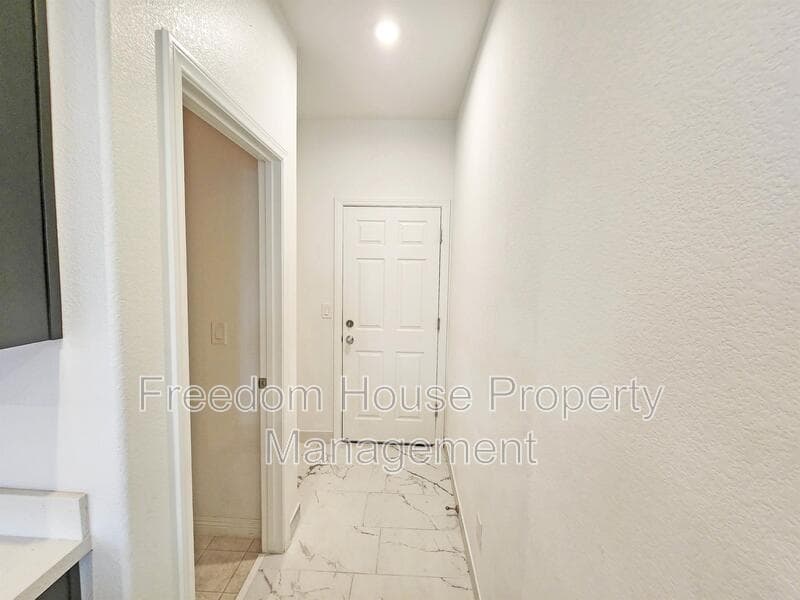 Pahrump House: 3821 East Weld Avenue