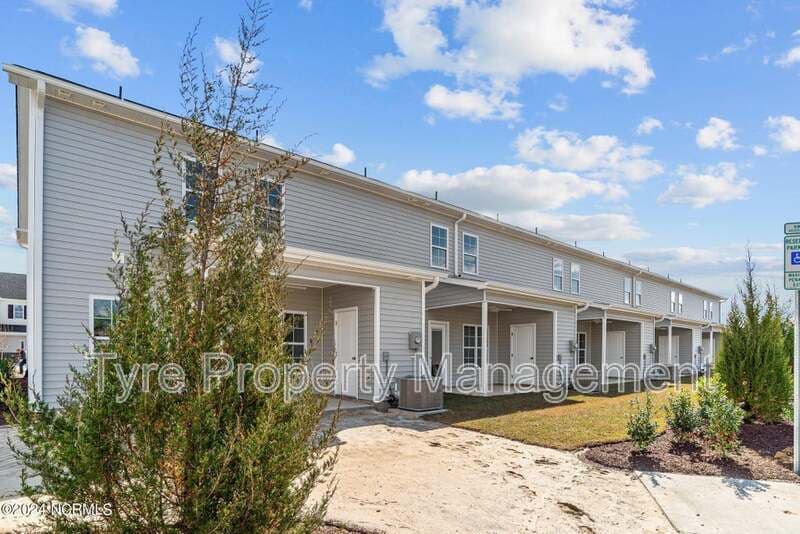 Greenville Townhome: 1904 Newbury Way