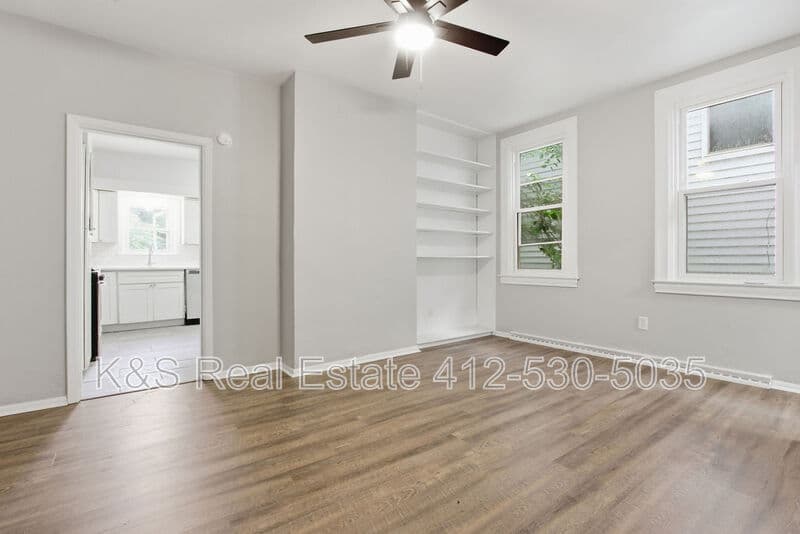 Pittsburgh House: 29 East Orchard Avenue