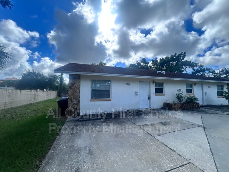 St. Petersburg Condo: 3621 35th St N