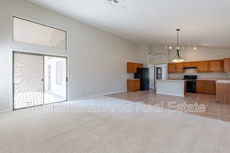 Mesa House: 4133 E Elmwood St