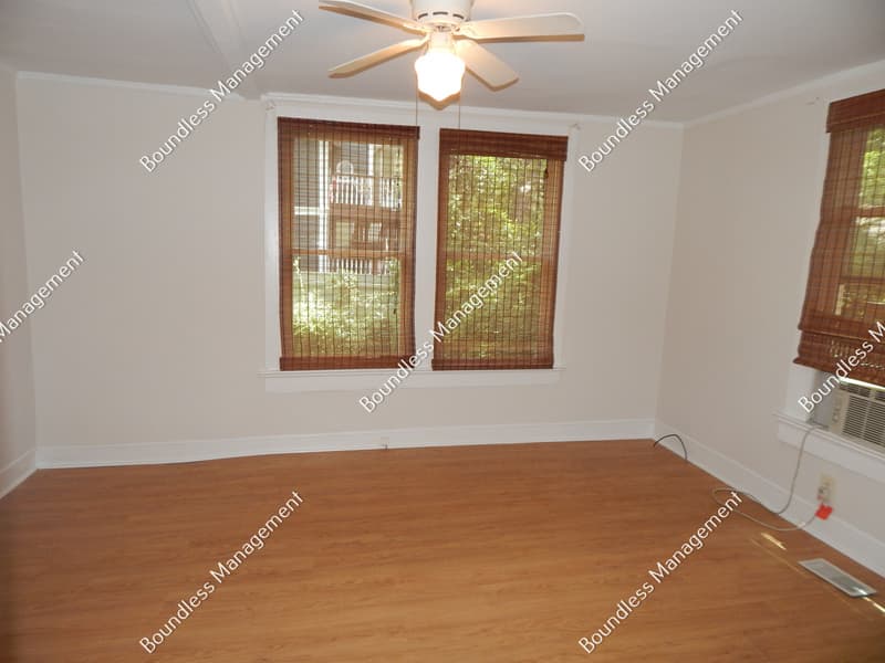 Atlanta House: 624 Waldo St SE