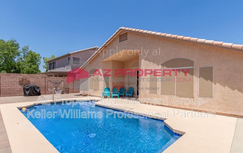 Tempe House: 689 W Minton Dr