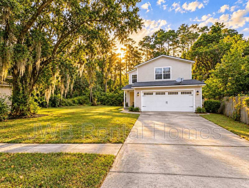 Jacksonville House: 2801 Myrtis Rd