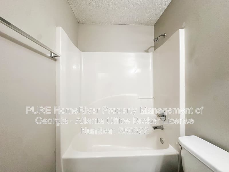 Villa Rica House: 5021 Serenity Point Ln