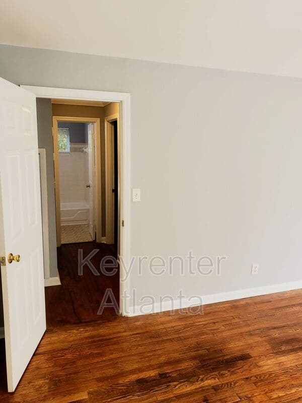 Decatur Condo: 1596 Line Circle