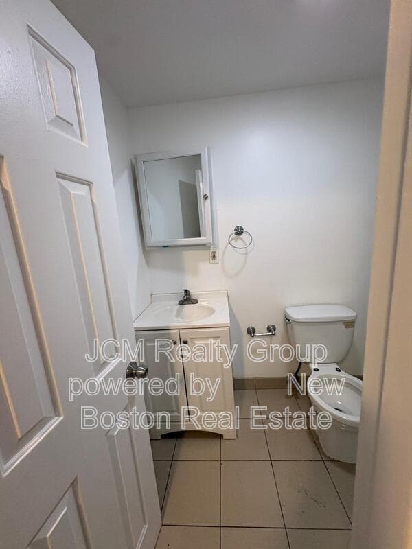 Chelsea Condo: 143 Arlington Street