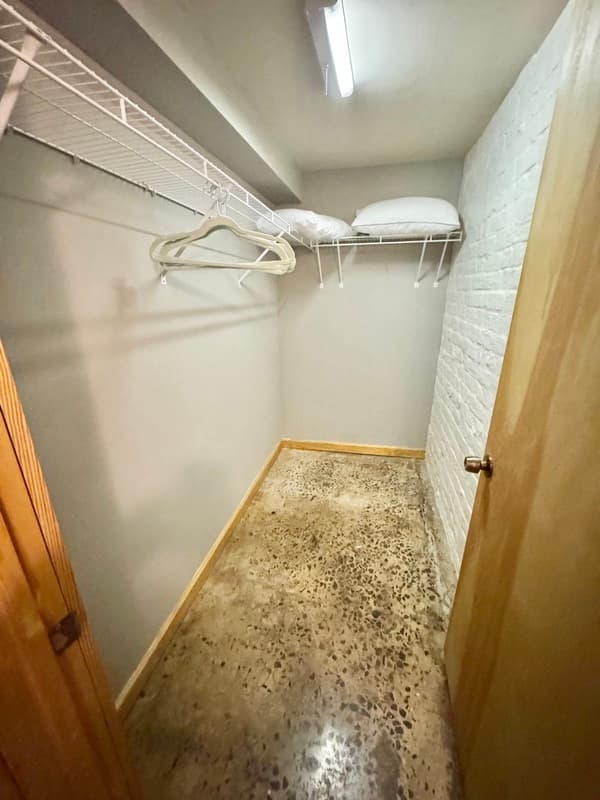 Richmond Condo: 114 Virginia St