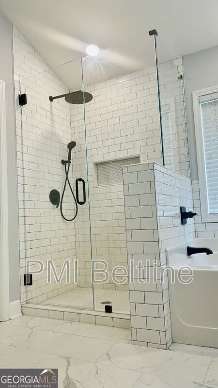College Park House: 4644 Creekside Cove