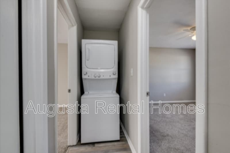 Augusta Townhome: 2511 Cascade Drive - 13B