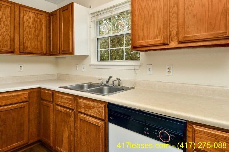 Springfield House: 1849 W Farm Road 102