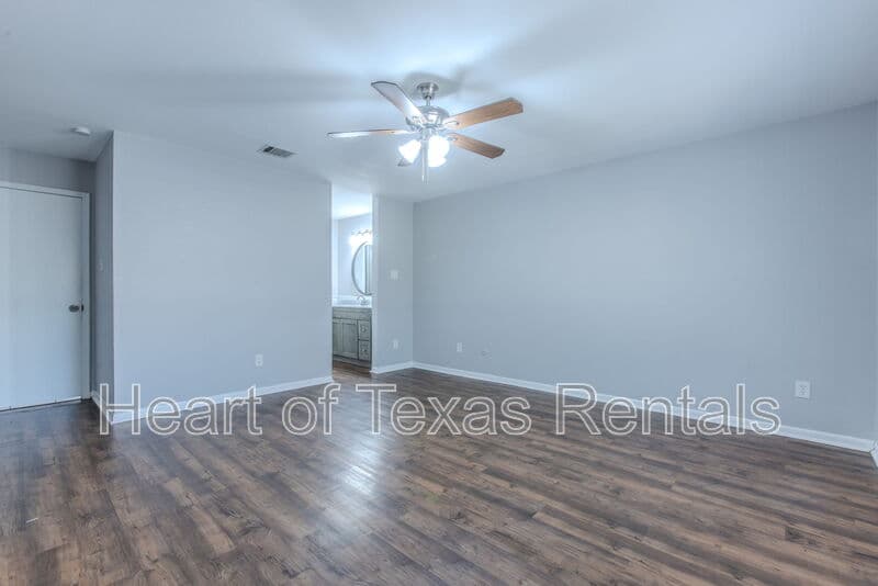 Waco Condo: 6824 Edmond Avenue
