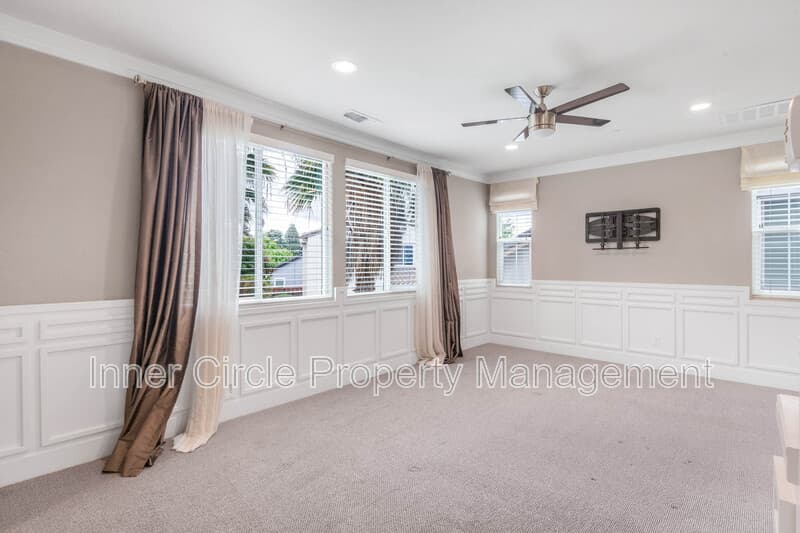 Brentwood House: 376 Bougainvilla Drive
