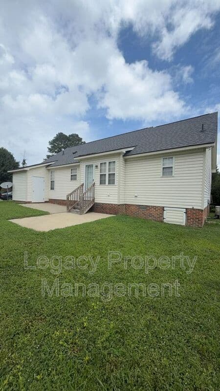 Raleigh House: 4509 Wolf Trap Rd