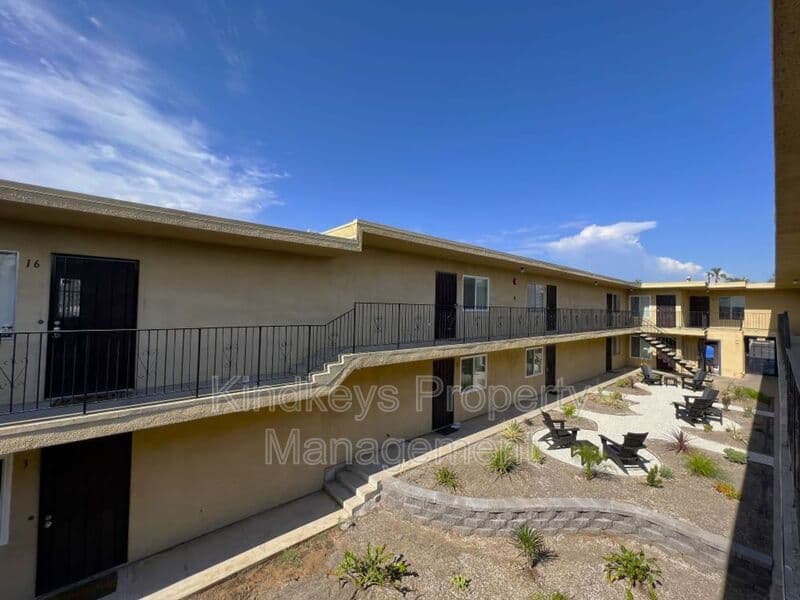 San Diego Condo: 7791 Linda Vista