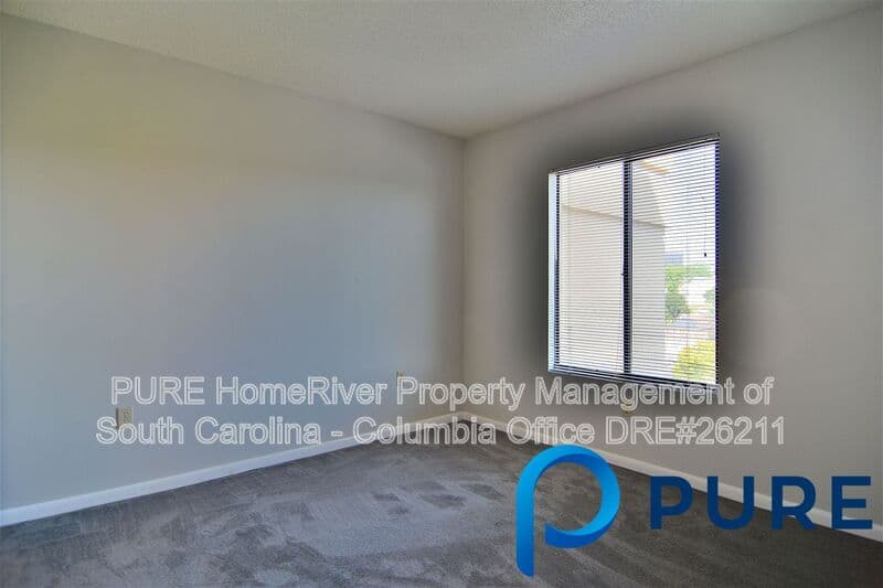 Columbia House: 1600 Park Cir