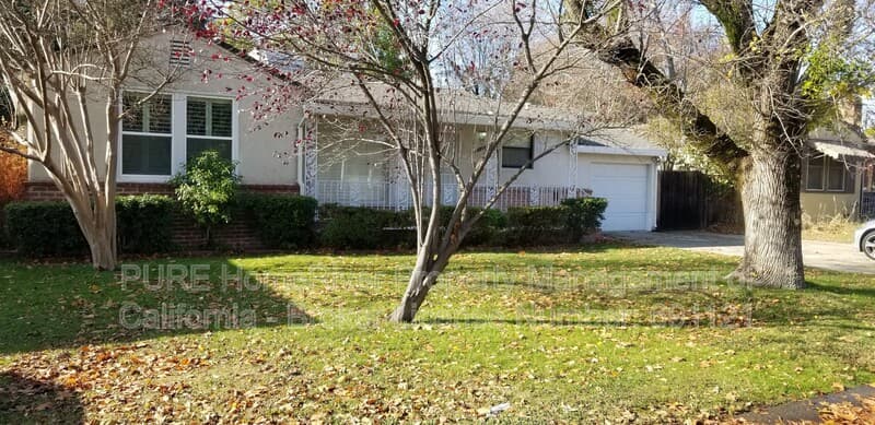 Sacramento House: 2571 Ione St
