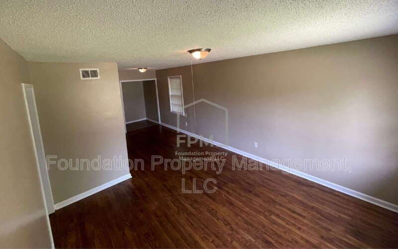 Memphis House: 2203 Pamela Drive