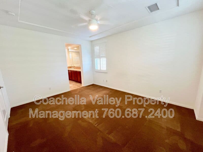 Cathedral City House: 511 Via Assisi