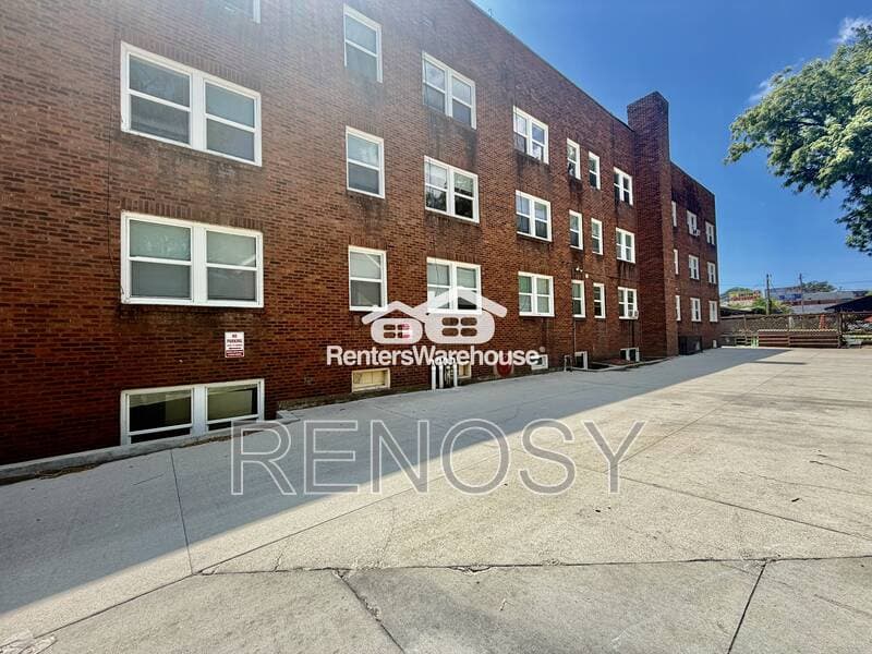 Des Moines Condo: 3607 Ingersoll Ave
