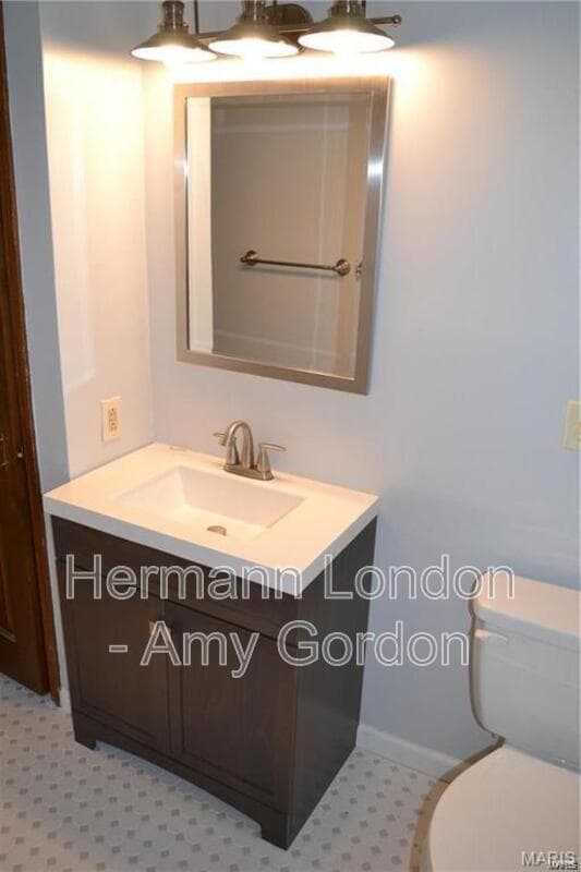 St Louis House: 431 N Geyer