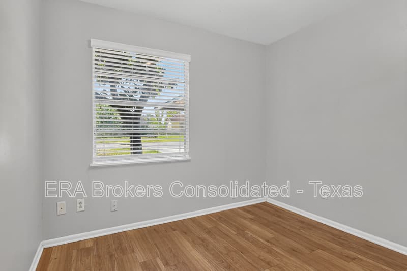 Schertz House: 213 Aviation