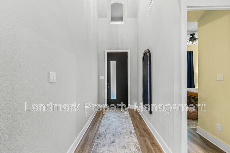 Mansfield House: 1501 Misty Pasture Way