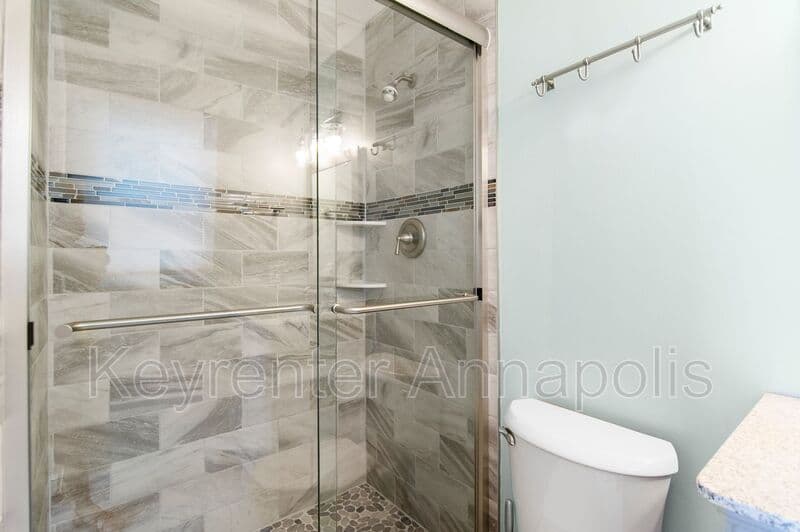 Crownsville House: 840 Valentine View