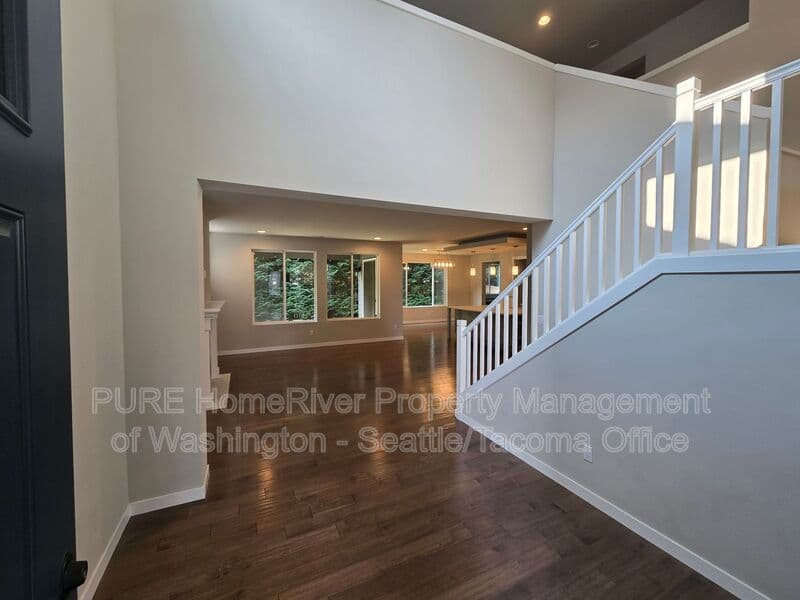 Kent House: 11618 SE 197th Place