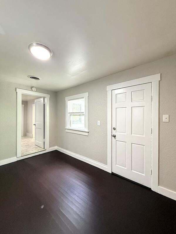 Clearwater Condo: 1519 Carmel Avenue - Main