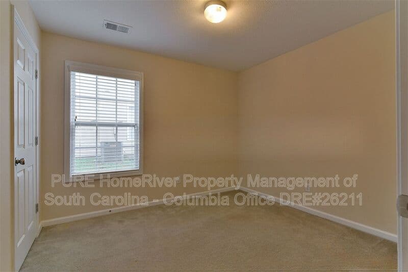 Columbia House: 464 Guard Tower Ln