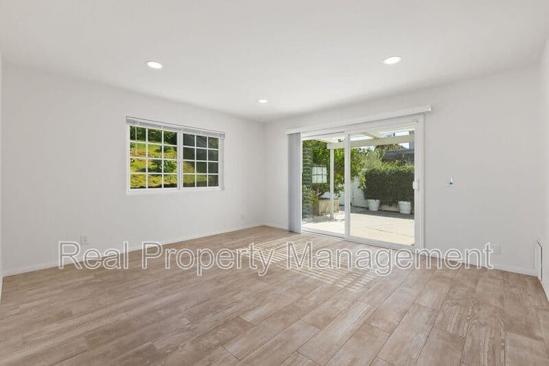 Carlsbad House: 3250 Westwood Drive