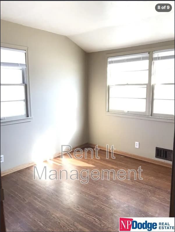 Omaha House: 5348 N 47th Ave