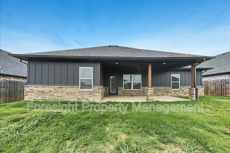 Sherman House: 2902 Orchid Dr