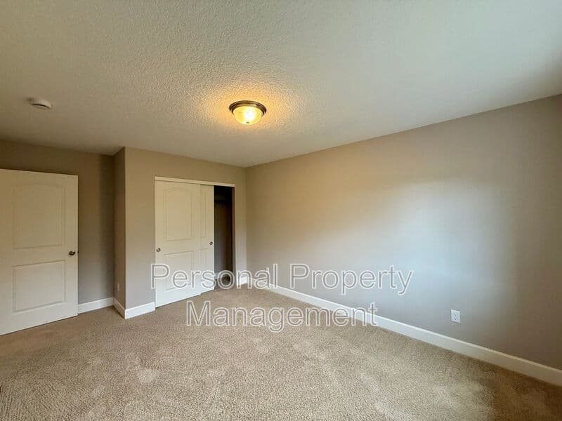 Vancouver House: 5502 NE 134th St